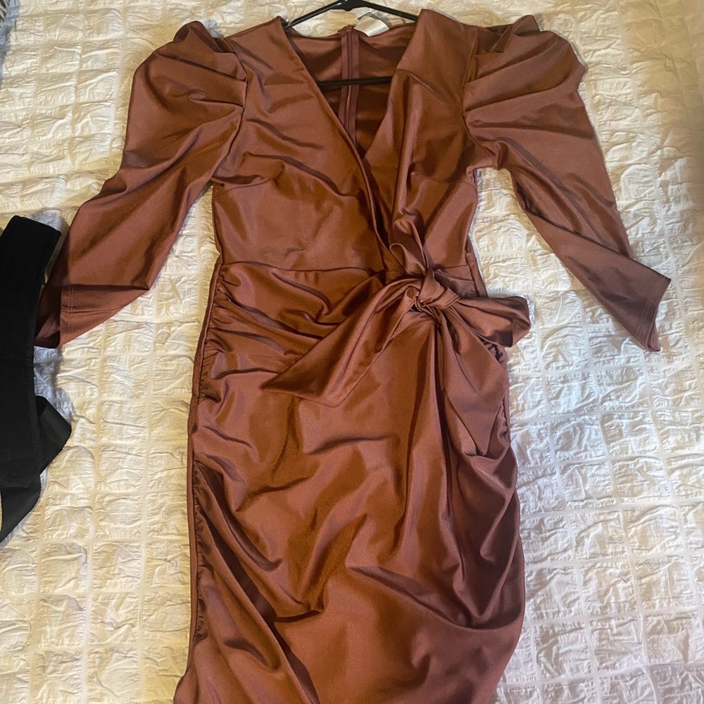 Pink bodycon dress